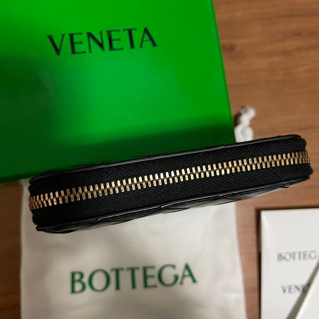 定価11万　新品　BOTTEGA VENETA ブラック ラウンドファスナー財布