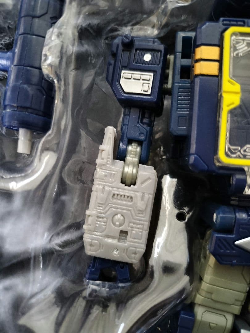 トランスフォーマー　WFC-14 サウンドウェーブ