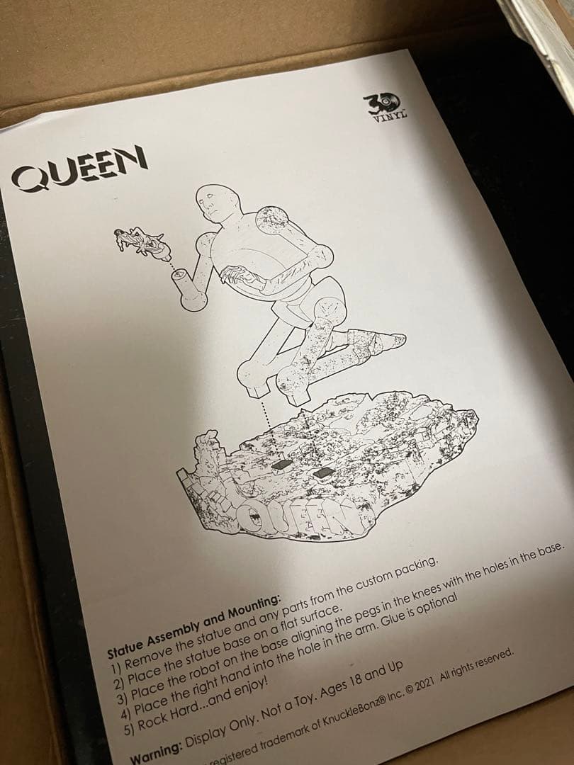 クイーン　3D vinyl フィギュア　ナックルボンズ　限定品