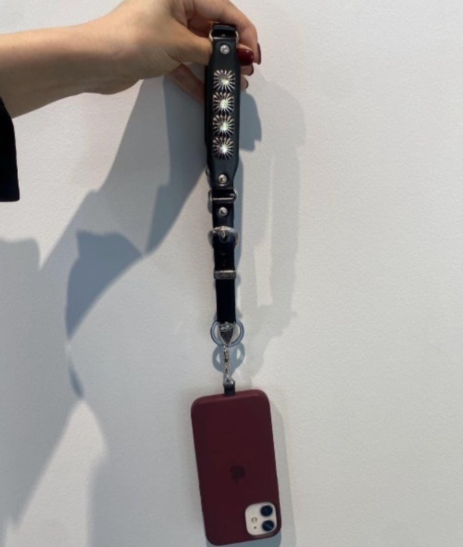 スマホアクセサリー TOGA TOO/LEATHER PHONE HANDLE STRAP