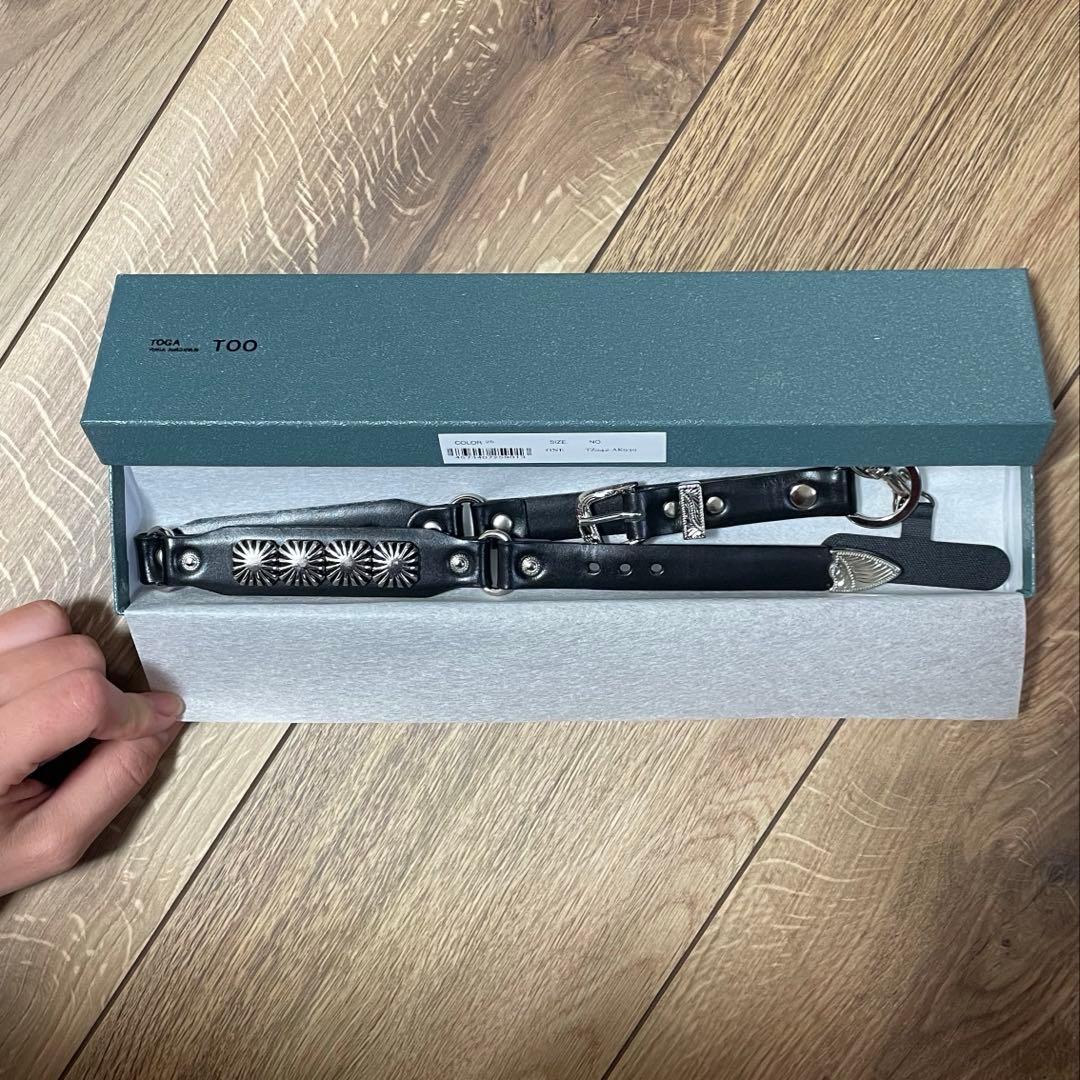 スマホアクセサリー TOGA TOO/LEATHER PHONE HANDLE STRAP