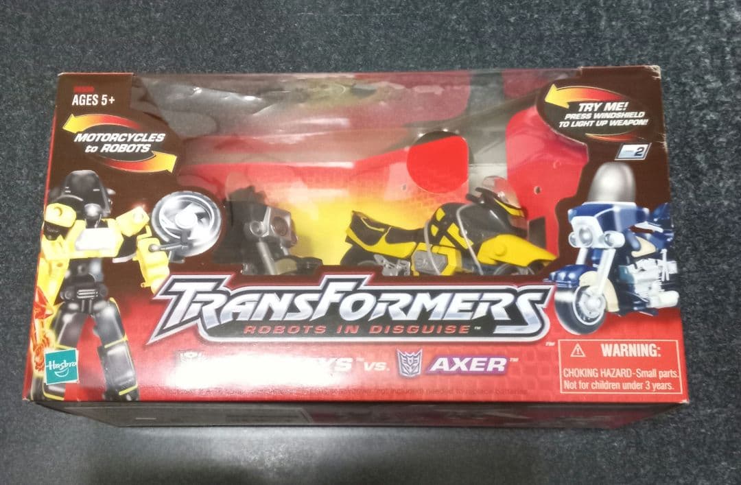 【最終値下げ】タカラ　トランスフォーマー　サイドウェイズvsアクサー