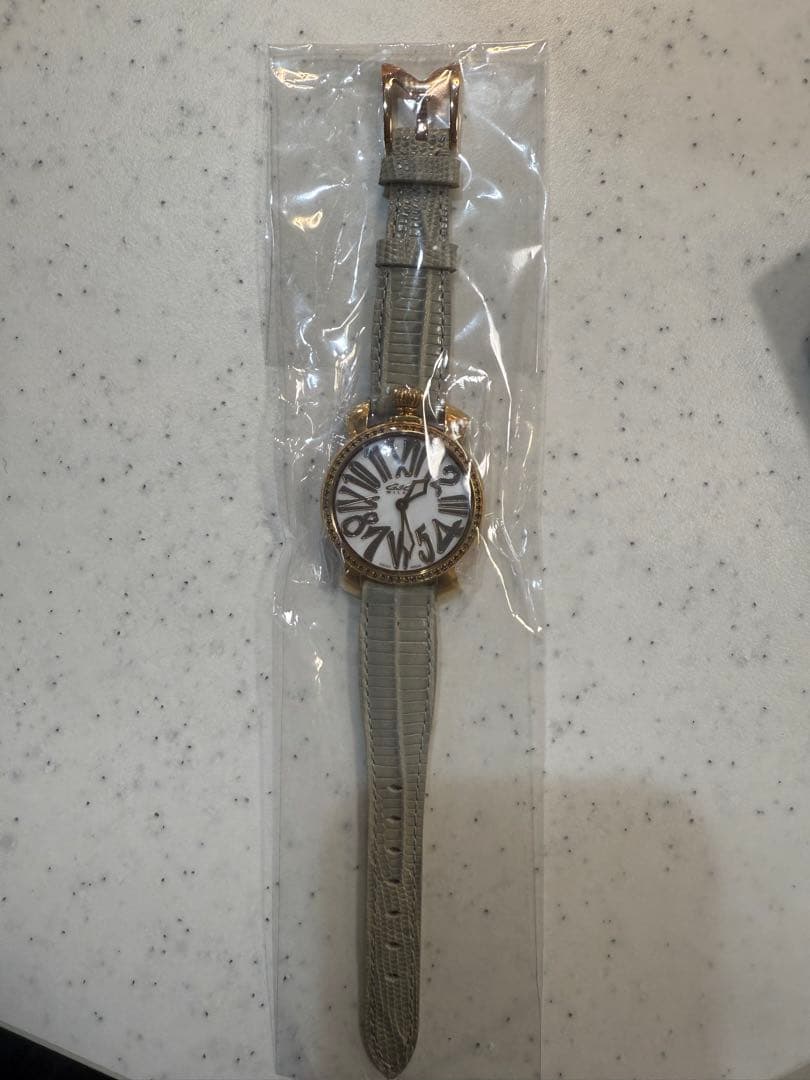 C*9様 ガガミラノ時計