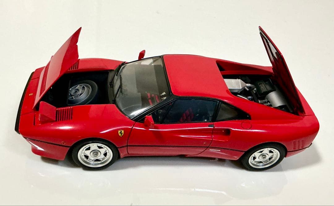 フジミ1/24フェラーリ 288GTO完成品です。