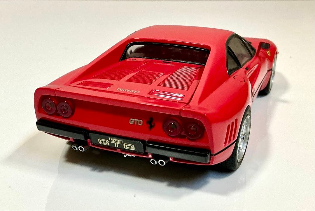 フジミ1/24フェラーリ 288GTO完成品です。