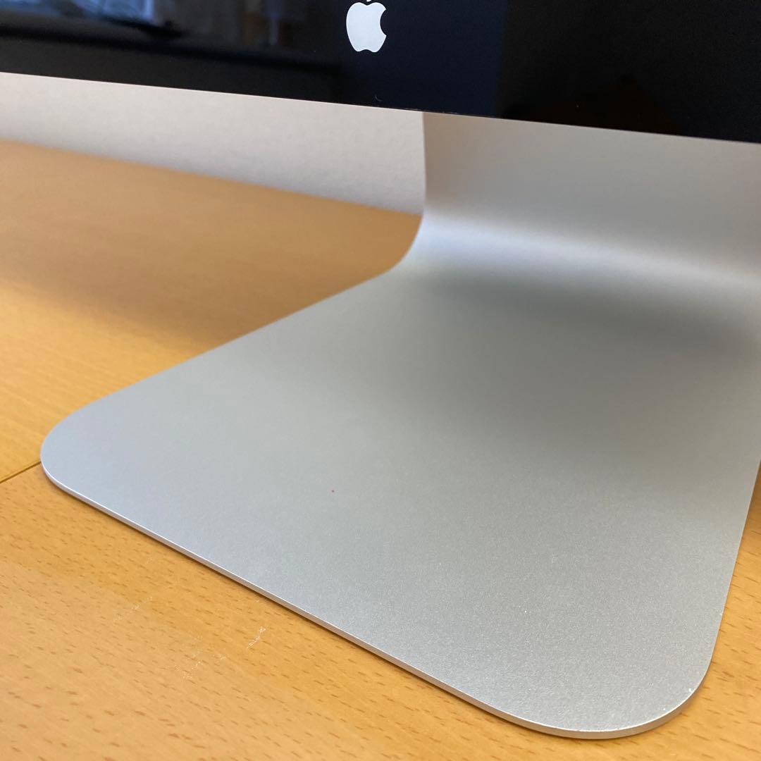 Apple LED Cinema Display 27インチ