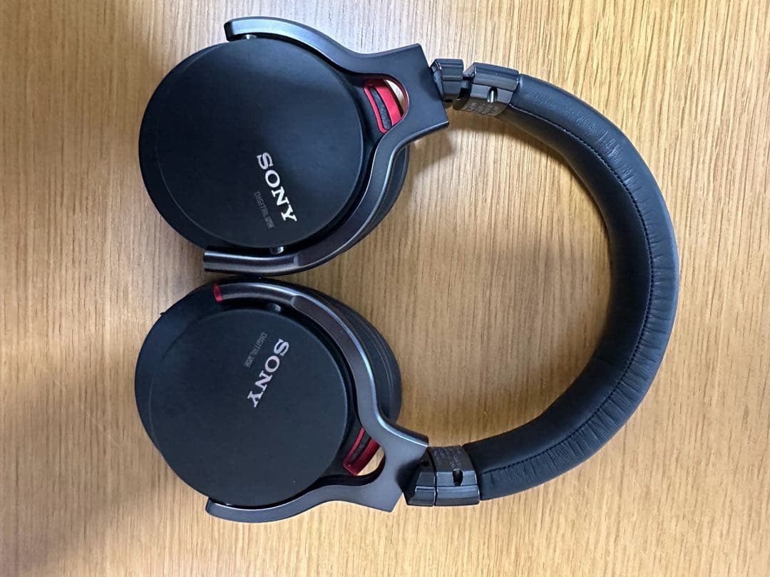 【美品】 sony ヘッドフォンMDR-1RNC