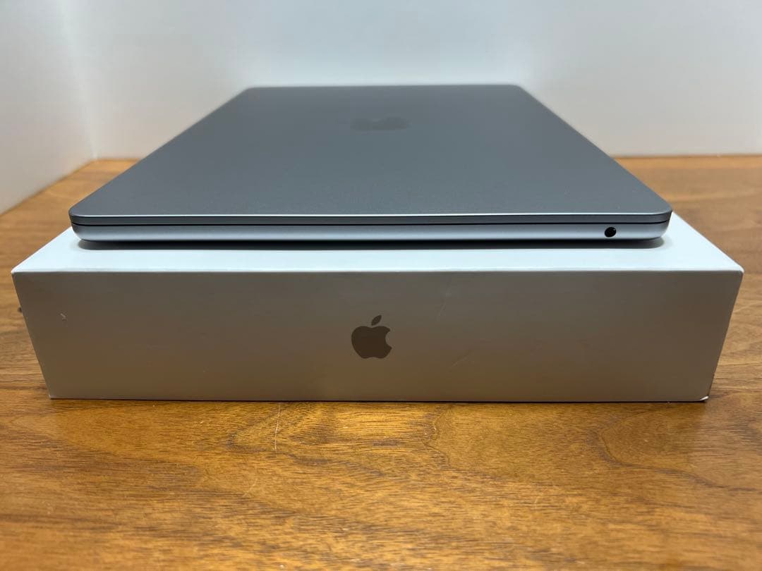 美品&高性能❗️MacBook Air 2022 M2 16GB&512GB