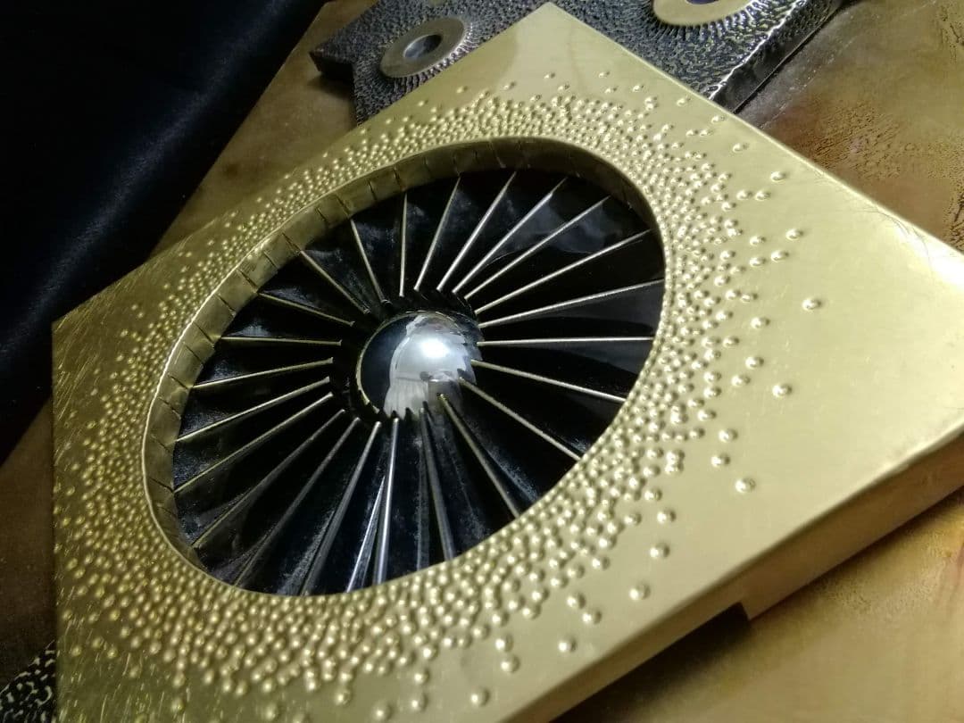 逸品　オブジェ　スティーブンチュン　ウォールデコ　スカルプチャー　ブルータリズム