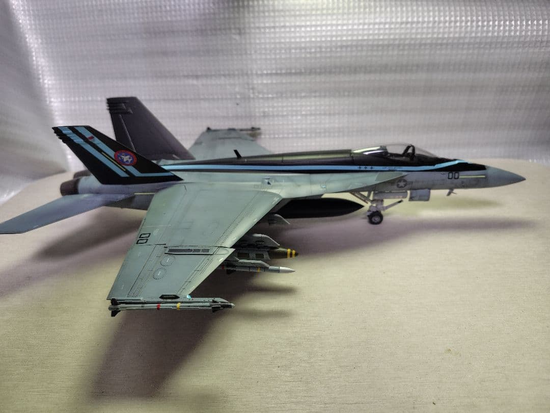 F/A-18E スーパーホーネット 1/48(トップガン マーベリック）