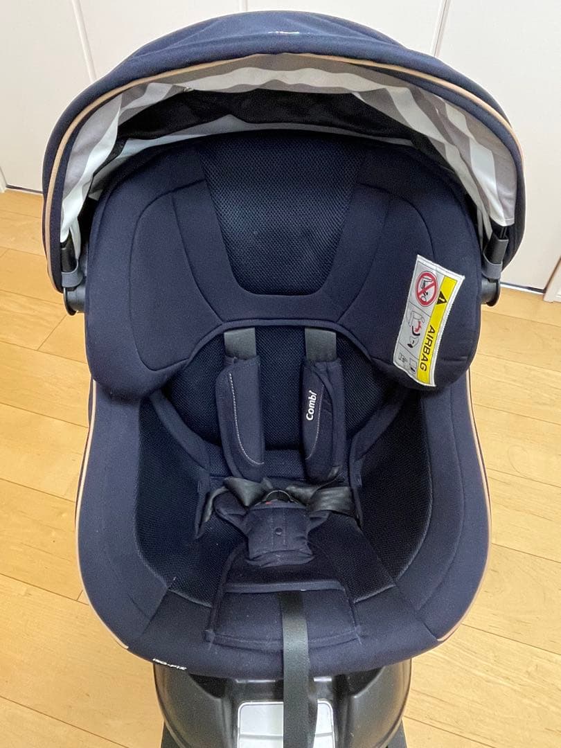 Combi 回転式チャイルドシート ネイビー　取り扱い説明書付き