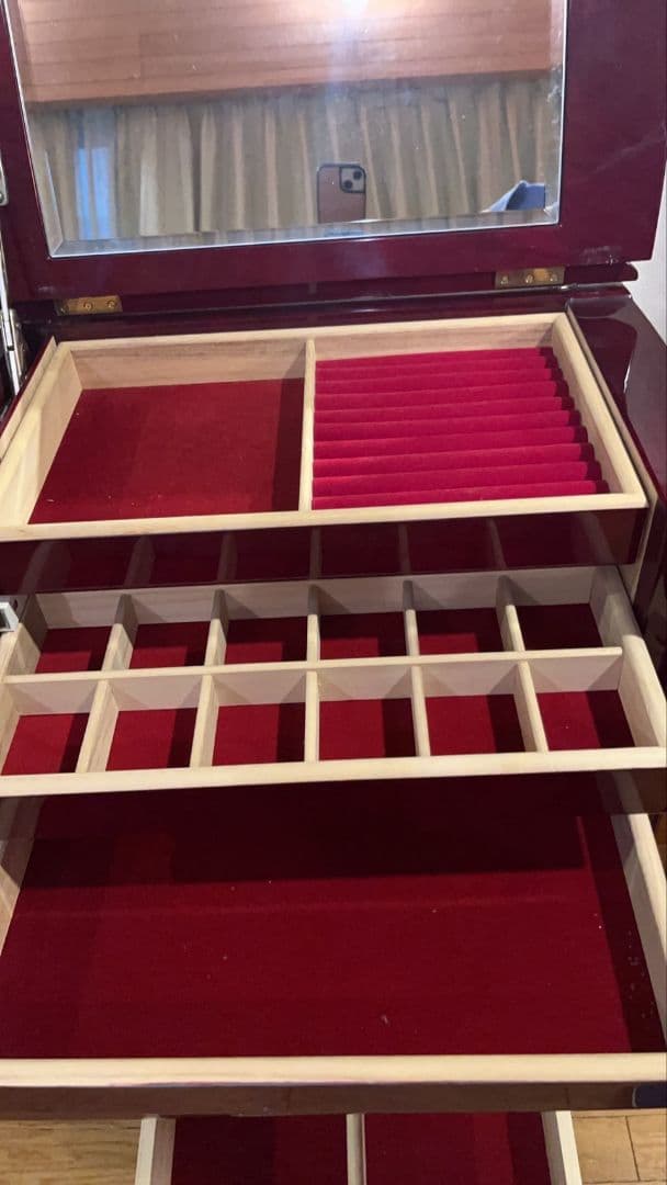 ジュエリーボックス 　チェスト　ワインレッド　三越