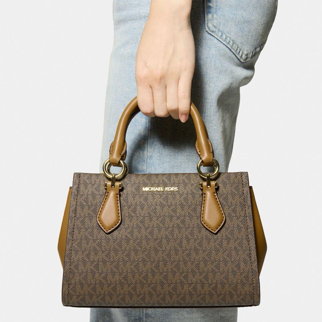 マイケルコース MARILYN クロスボディ スモール MKシグネチャー