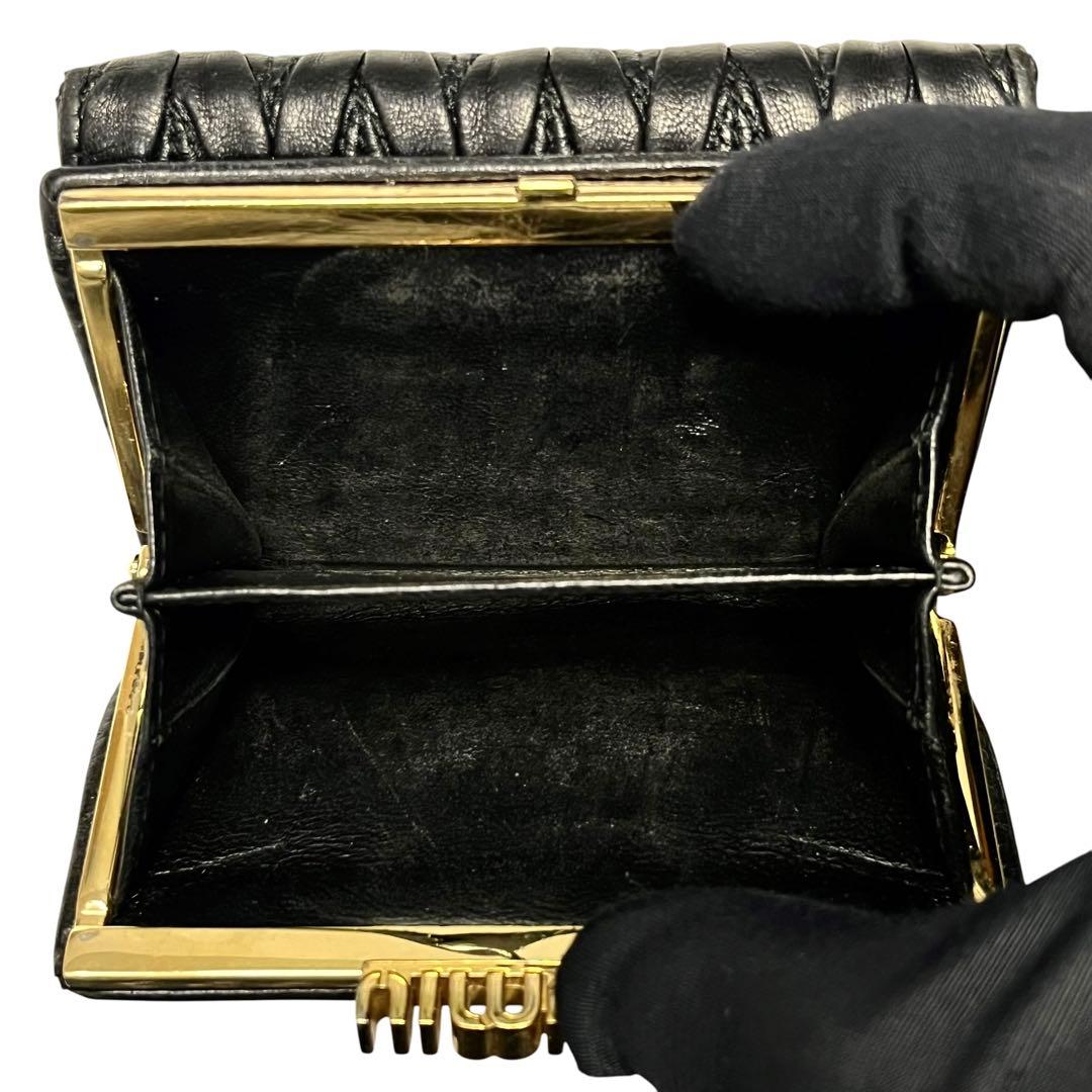 希少✨ミュウミュウ 三つ折り財布 マテラッセ がま口 ロゴ金具 ブラック