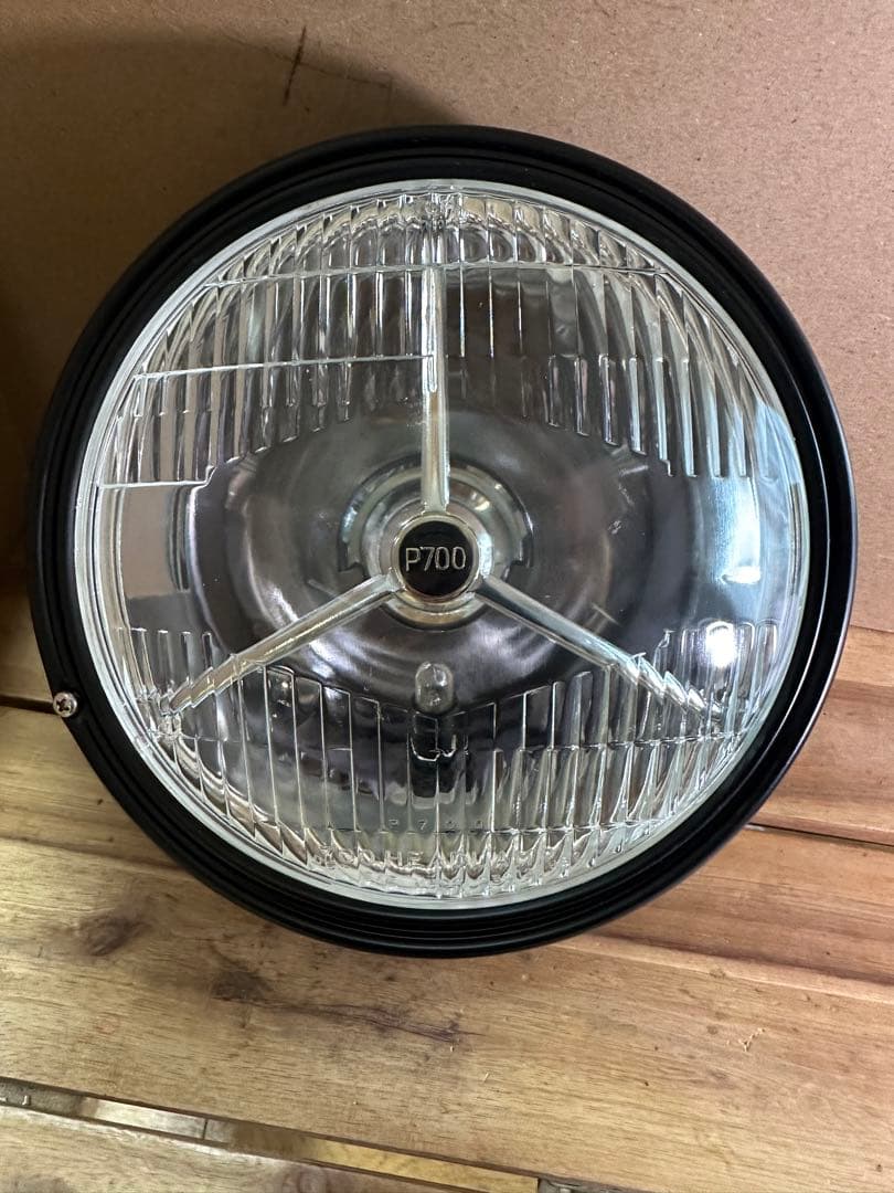 新品/未使用品180π用ルーカス/スリーポイントヘッドライト/検索SR400