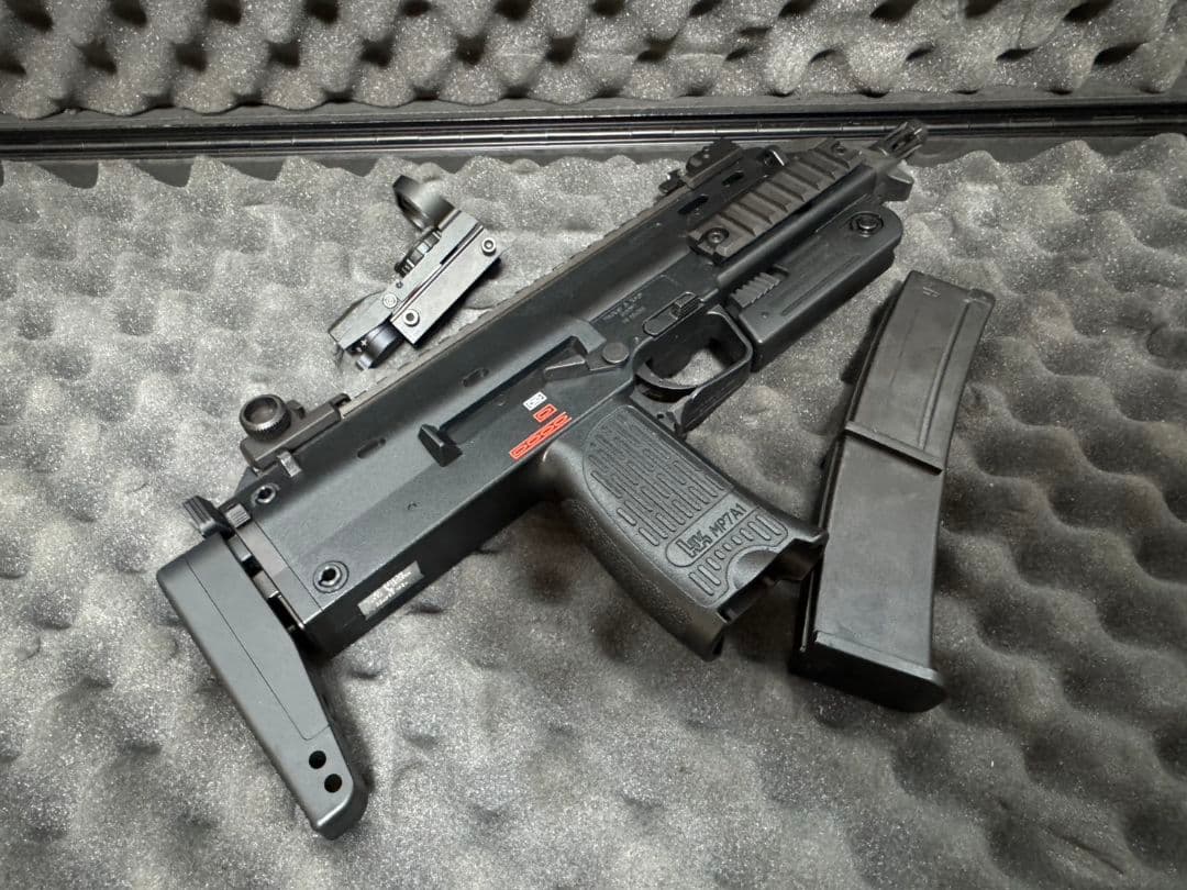 KSC MP7A1(ダットサイト付き) / ガスブローバック