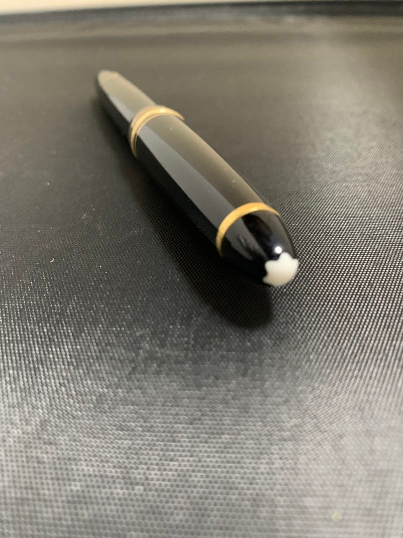 t*s様 Montblanc 万年筆 黒
