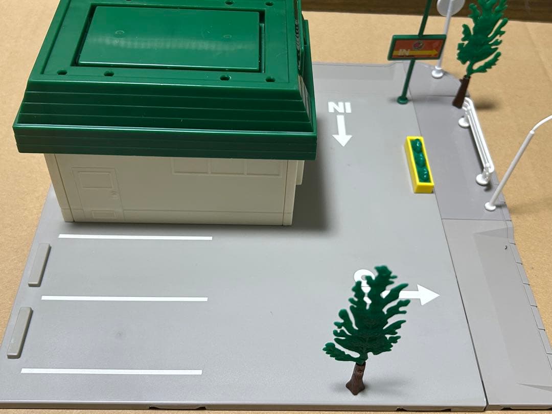 トミカタウン すかいらーく