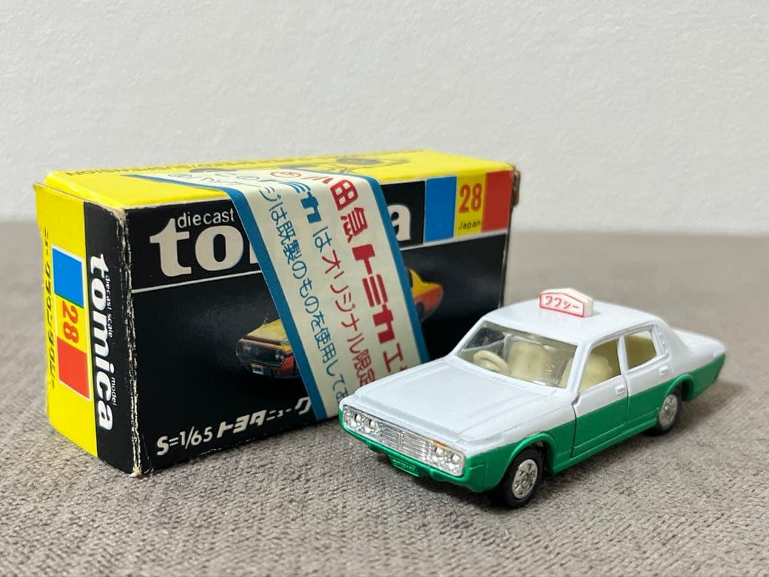 トミカ 日本製 黒箱 28-2 トヨタ ニュークラウン タクシー　小田急特注
