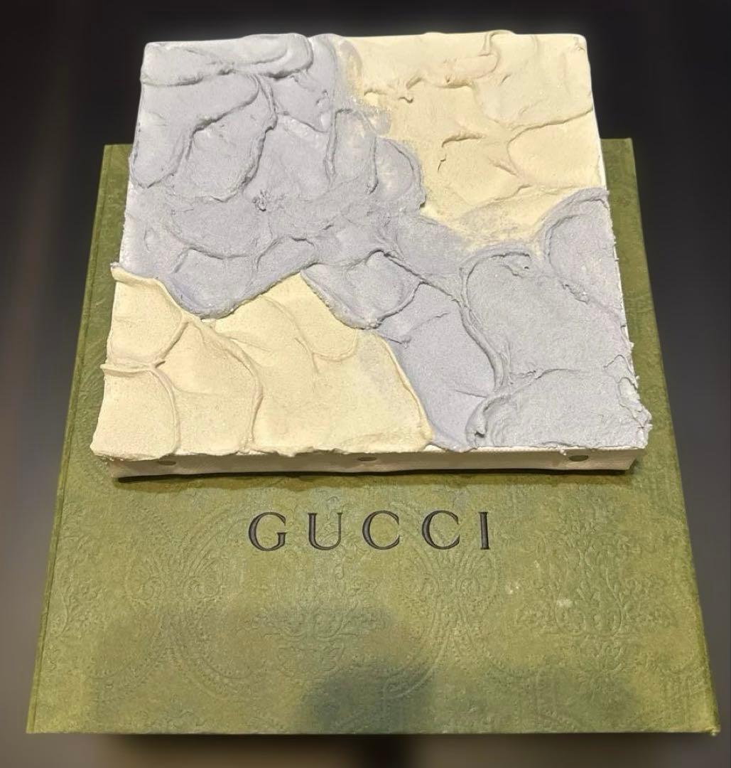 GUCCIアートギフト
