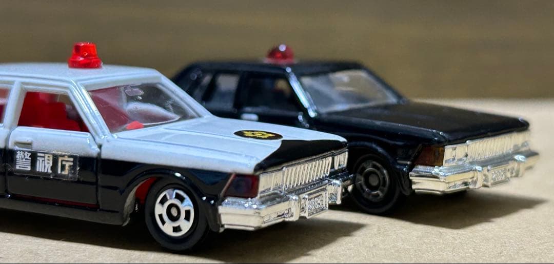 日本製 トミカ ニッサン セドリック 280Eブロアム パトカー 4台セット