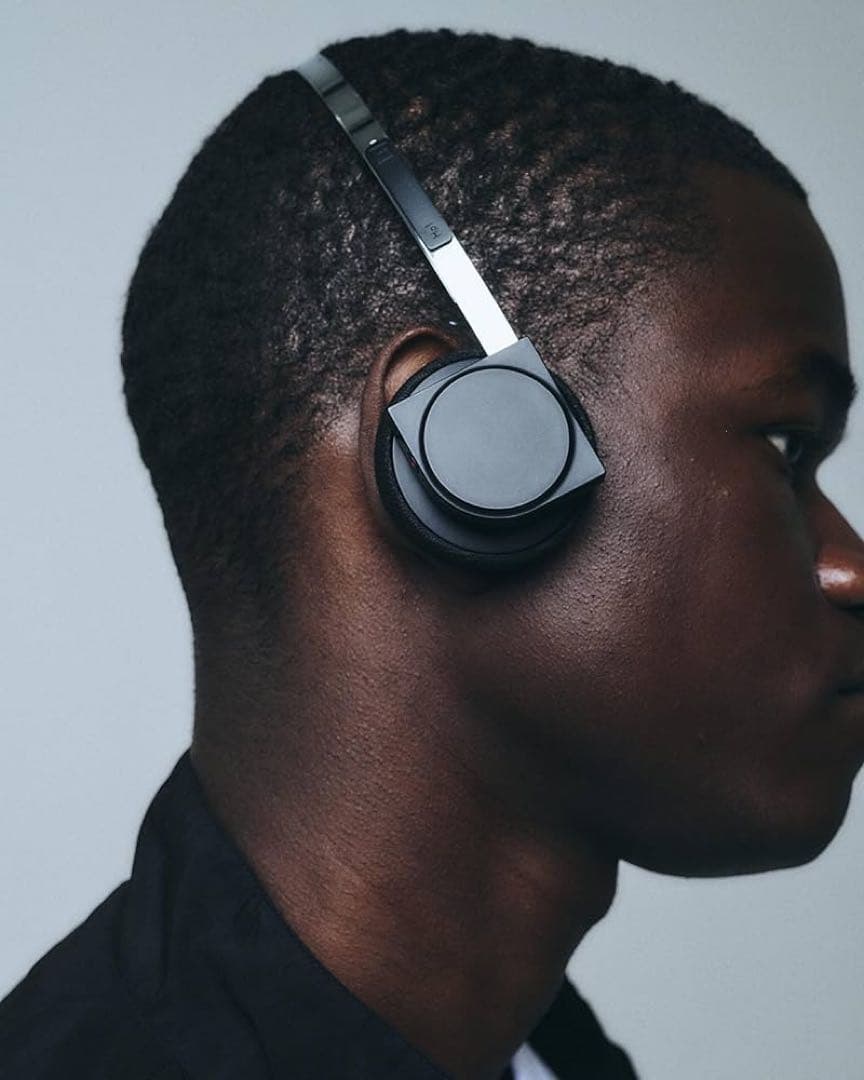 新品未使用品　km5 有線 ノイズキャンセリング オンイヤーヘッドホン