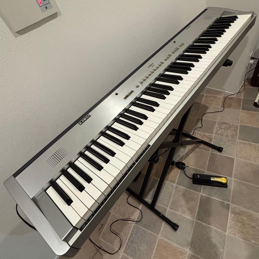 【美品】KAWAI es1 カワイ 電子ピアノ 折りたたみスタンド椅子付