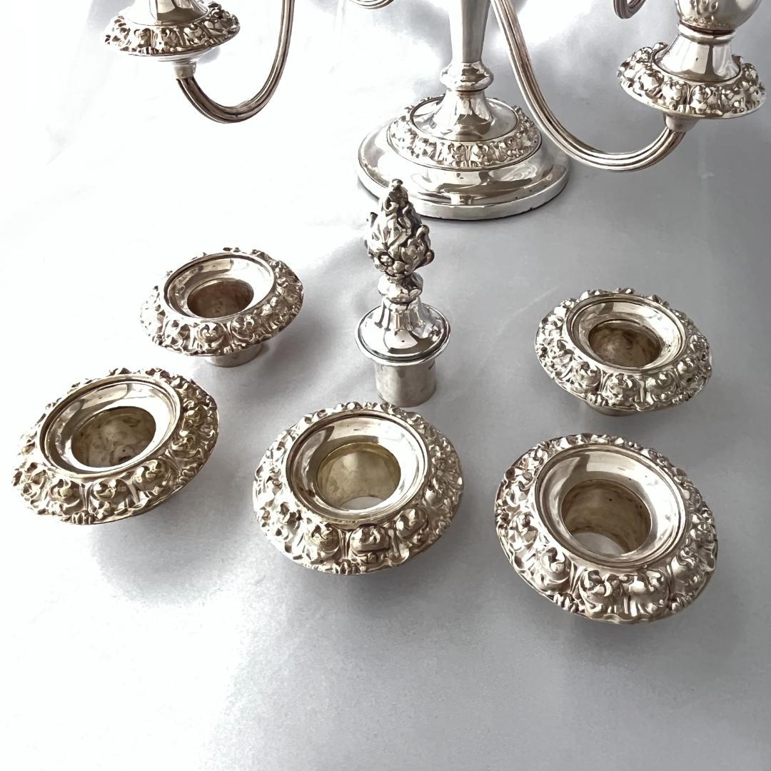 【英国】 薔薇モチーフのキャンドルスタンド【シルバープレート】火消し付き