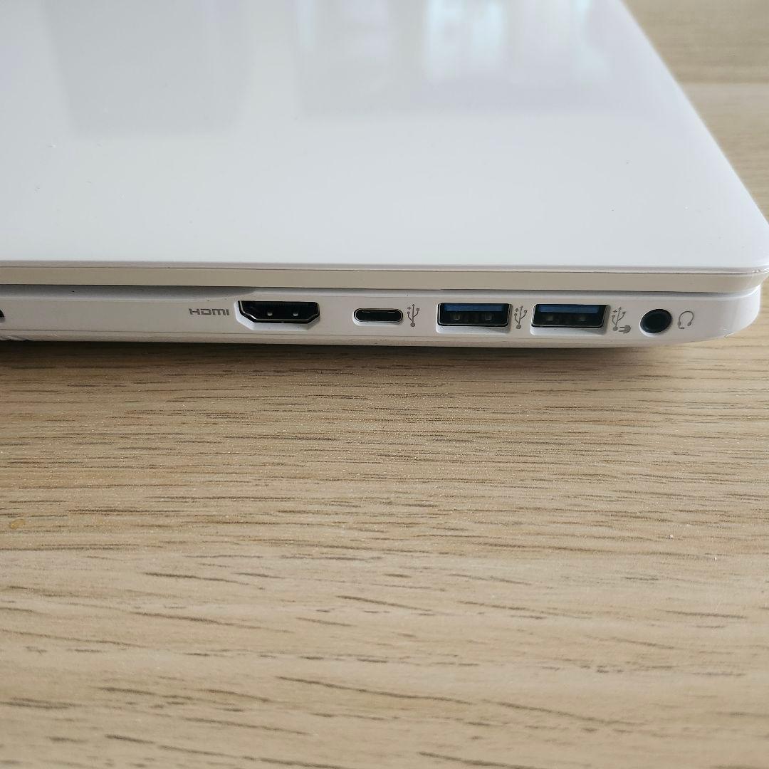 Fujitsu ノートPC FHWA50B3W2