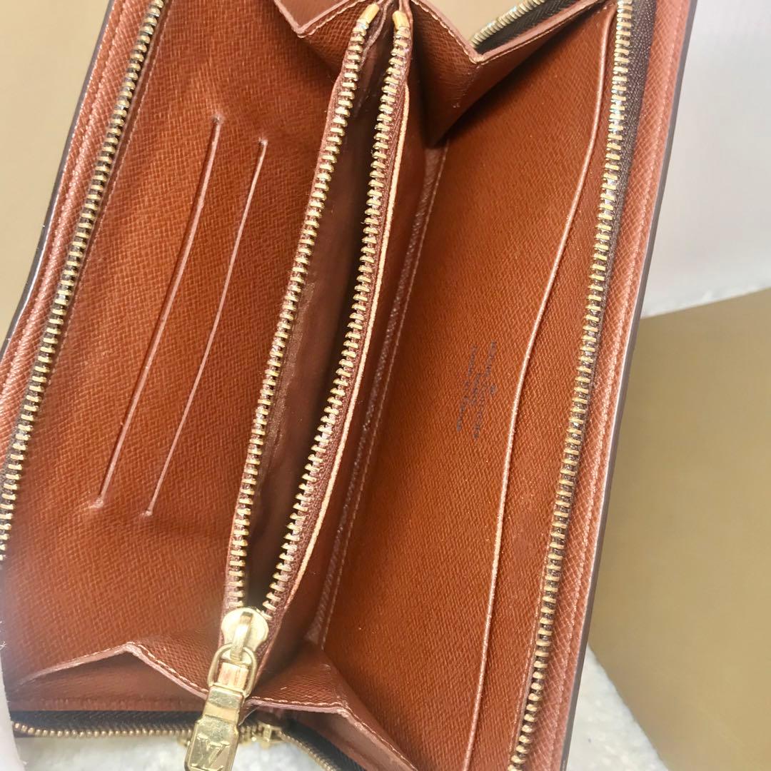 ルイヴィトン　モノグラムポルトモネジップ　ラウンドファスナー　二つ折り長財布