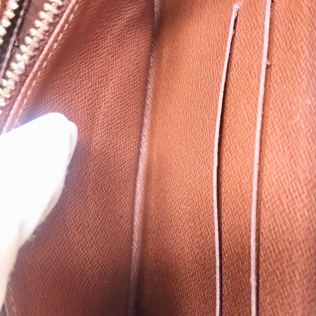 ルイヴィトン　モノグラムポルトモネジップ　ラウンドファスナー　二つ折り長財布