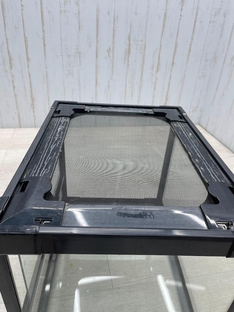 爬虫類ケージ ガラス製 メッシュ蓋 58.5×44×45㎝ 飼育ケース