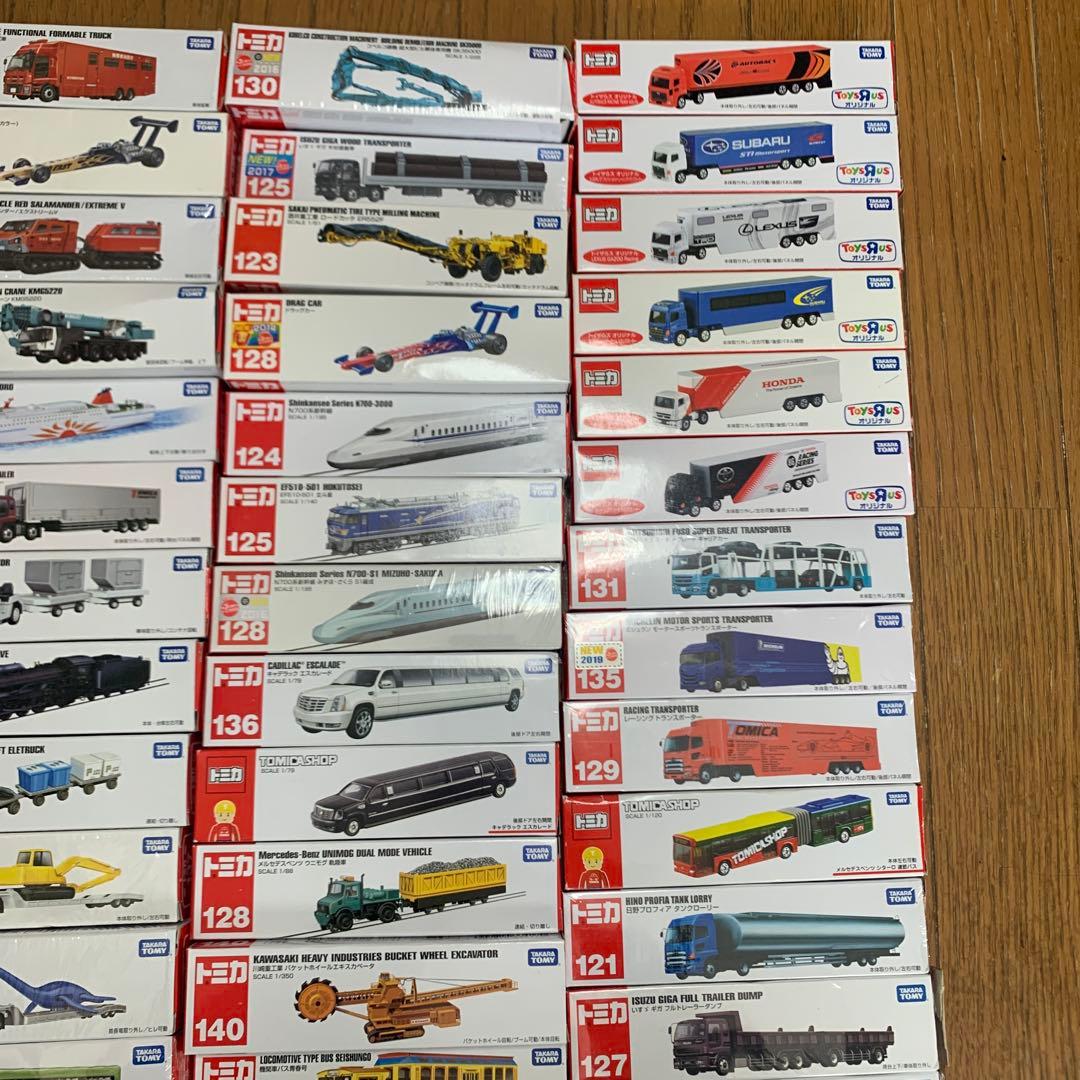 トミカ　まとめ売り37台