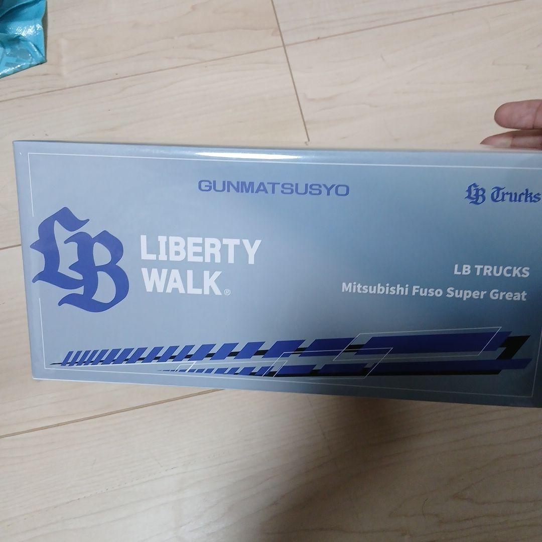 GCD 1/64 東京オートサロン2026 LBWK トラック 三菱ふそう