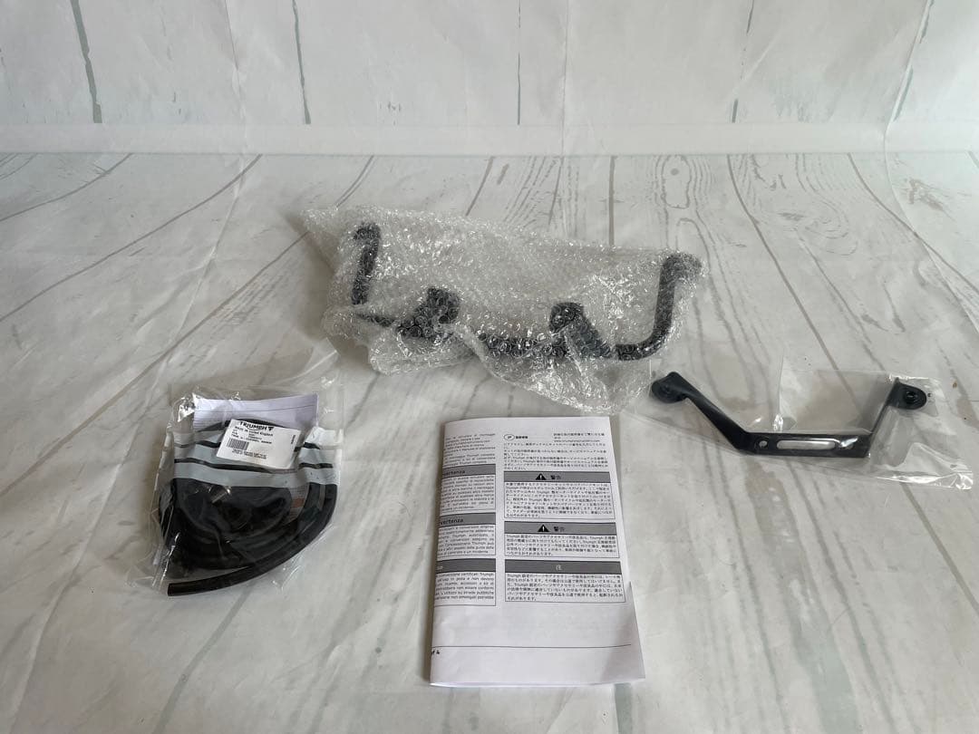 【新品未使用】BONNEVILLE ツーリングスクリーン A9701646