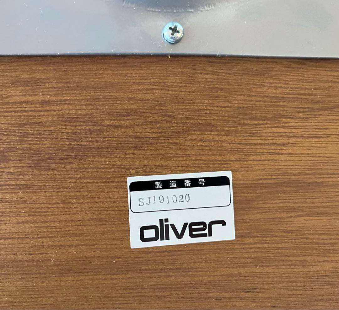 Oliver オリバー　モダン　カフェテーブル　φ600 ラウンド　丸