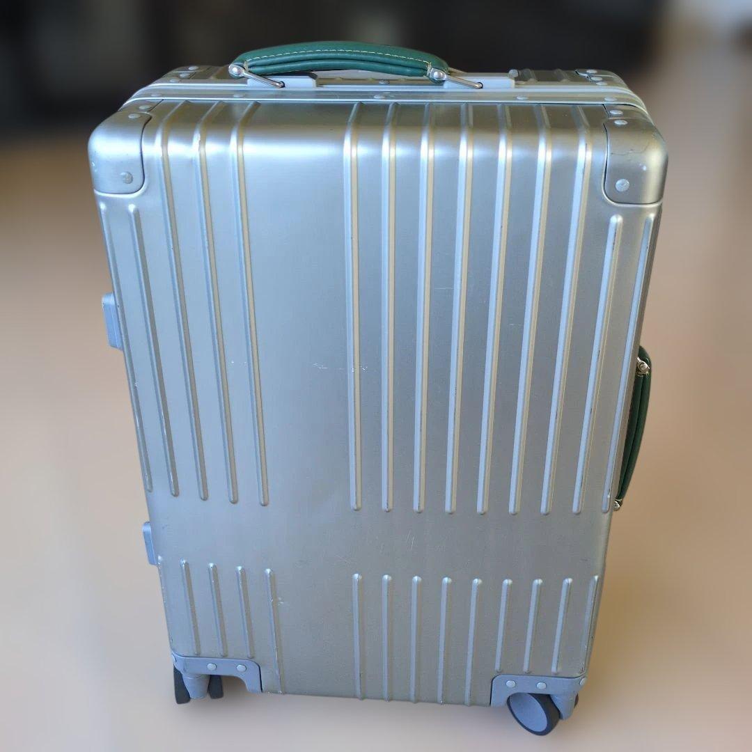 イノベータースーツケースINV1811機内持込可