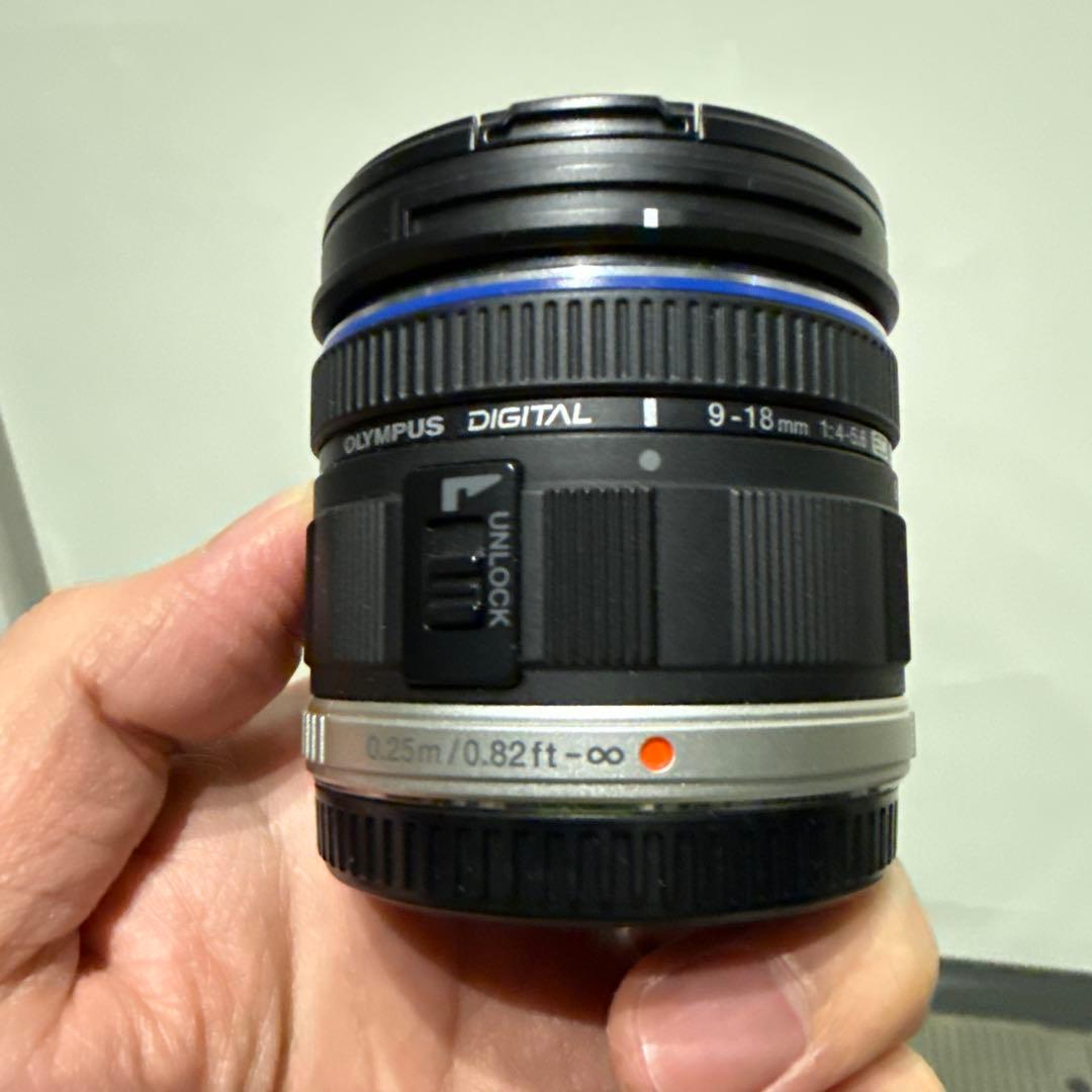 激レア OLYMPUS OM-D E-M10 グリーン 広角レンズ付！