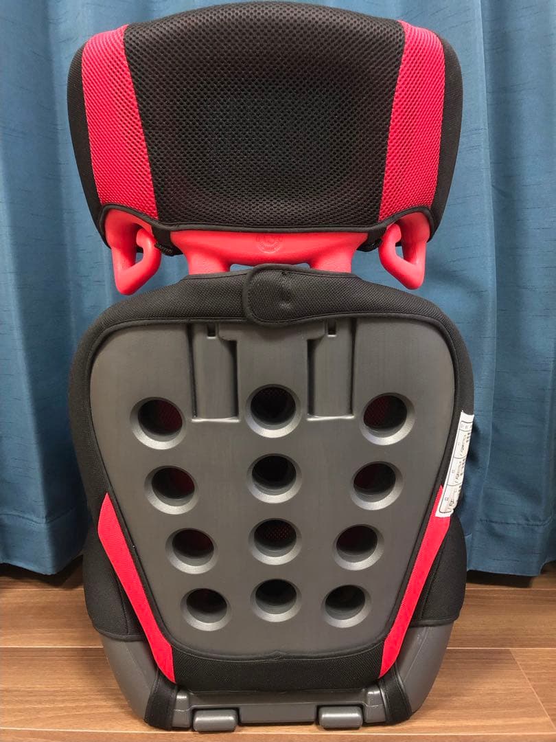 AILEBEBE エールべべ　チャイルドシート　スカーレットブラック