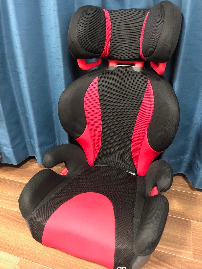 AILEBEBE エールべべ　チャイルドシート　スカーレットブラック