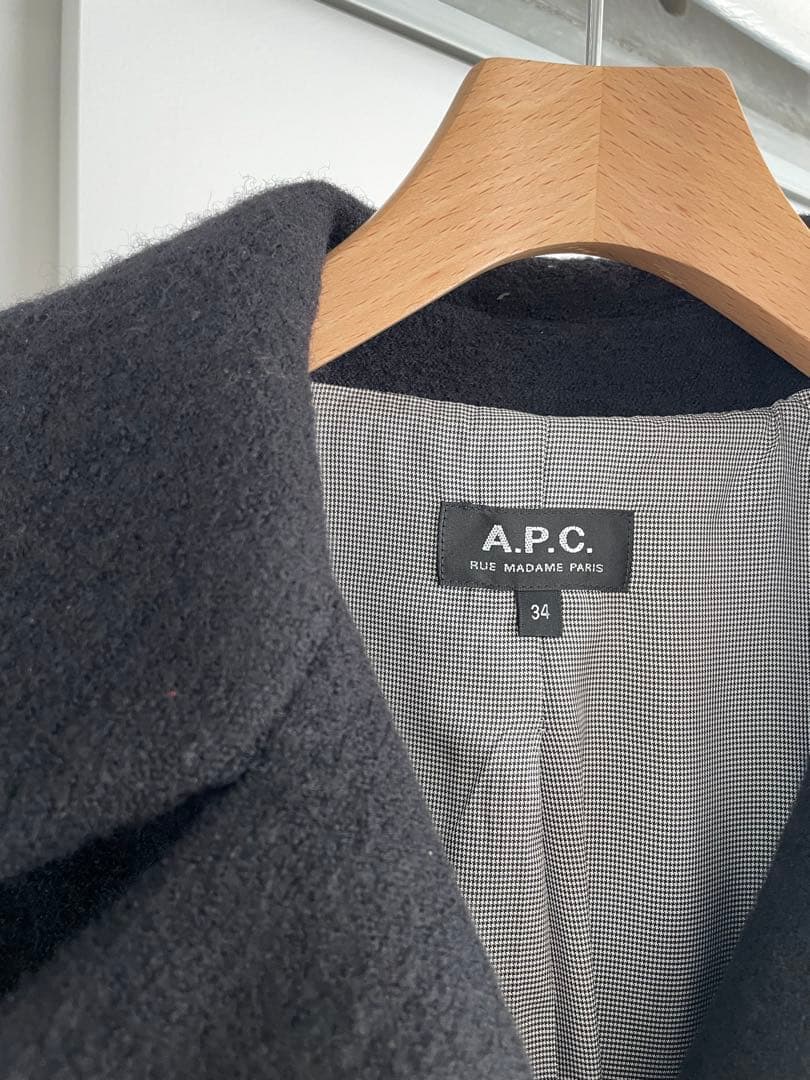 美品 A.P.C. 黒 チェスターコート 34 NINA