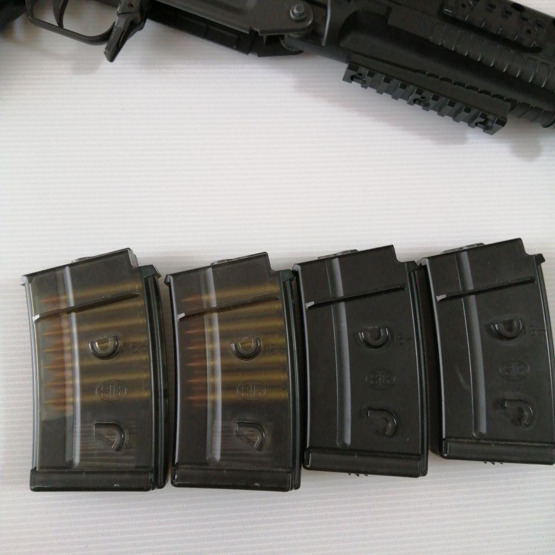東京マルイ　SIG552 SEALS (シグ 552 シールズ)　マガジン4個付