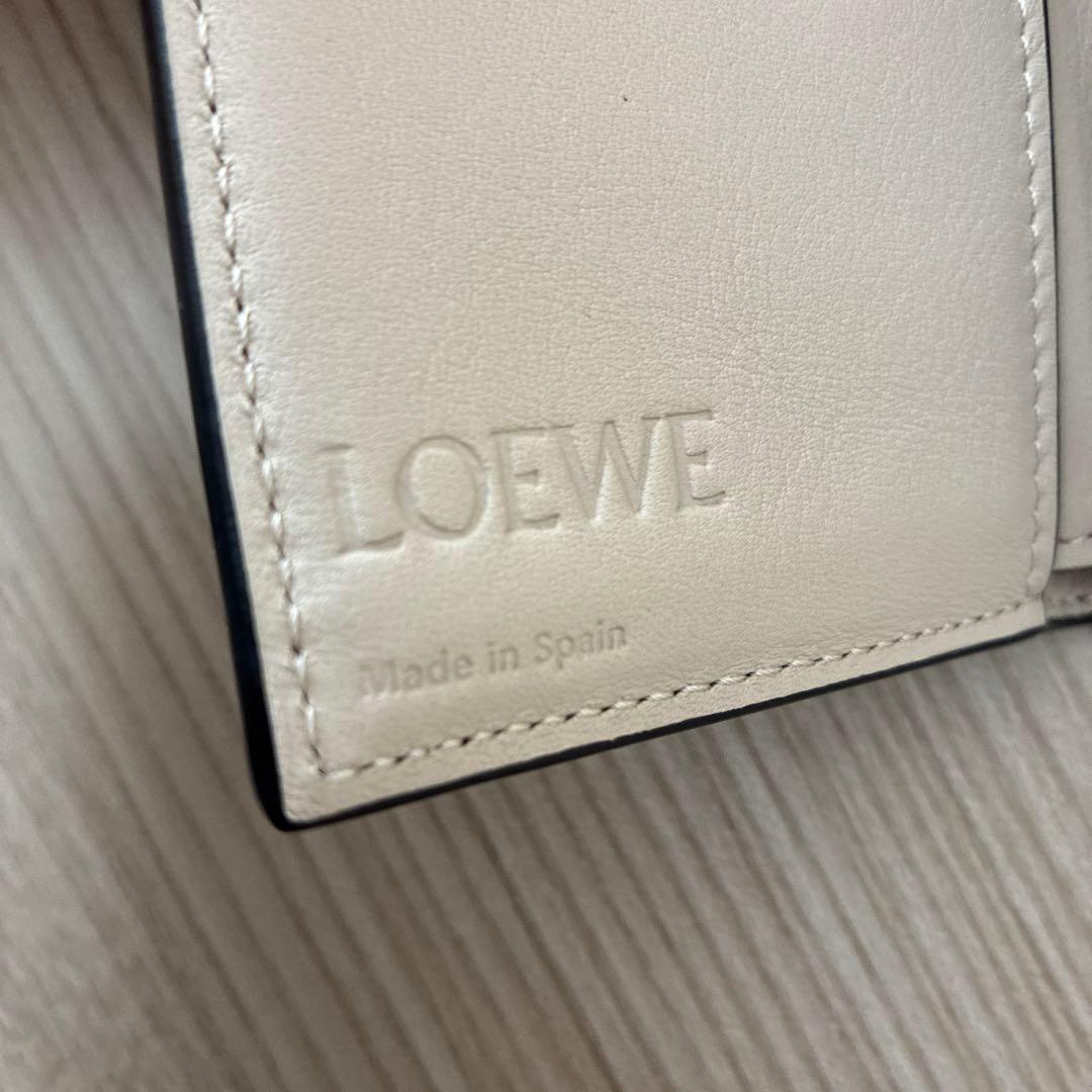 【新品】LOEWE 三折財布　トライフォード