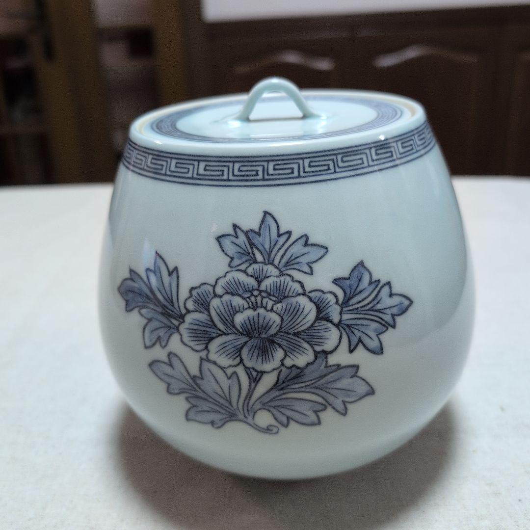 茶道具　水指　古仙窯　染付牡丹紋　桐箱入