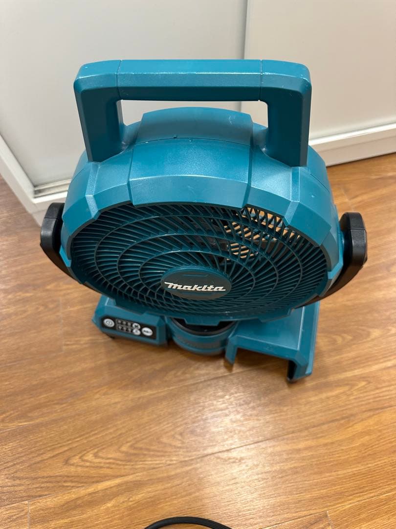 マキタ(makita) コードレスファン CF203D