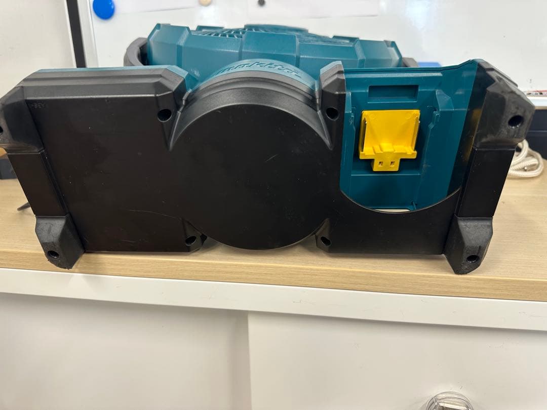 マキタ(makita) コードレスファン CF203D