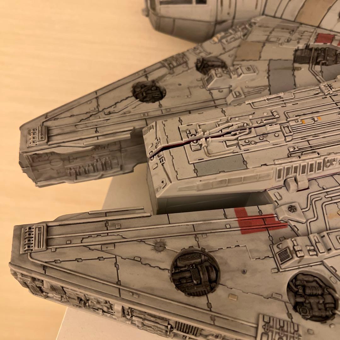 ミレニアムファルコン　フィギュア付き　40cm