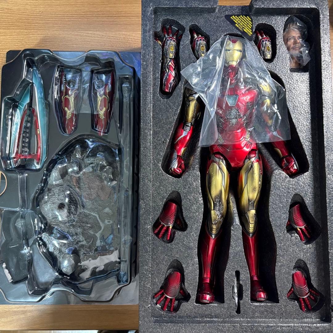 ホットトイズ(Hot Toys) アイアンマン & キャプテンアメリカ