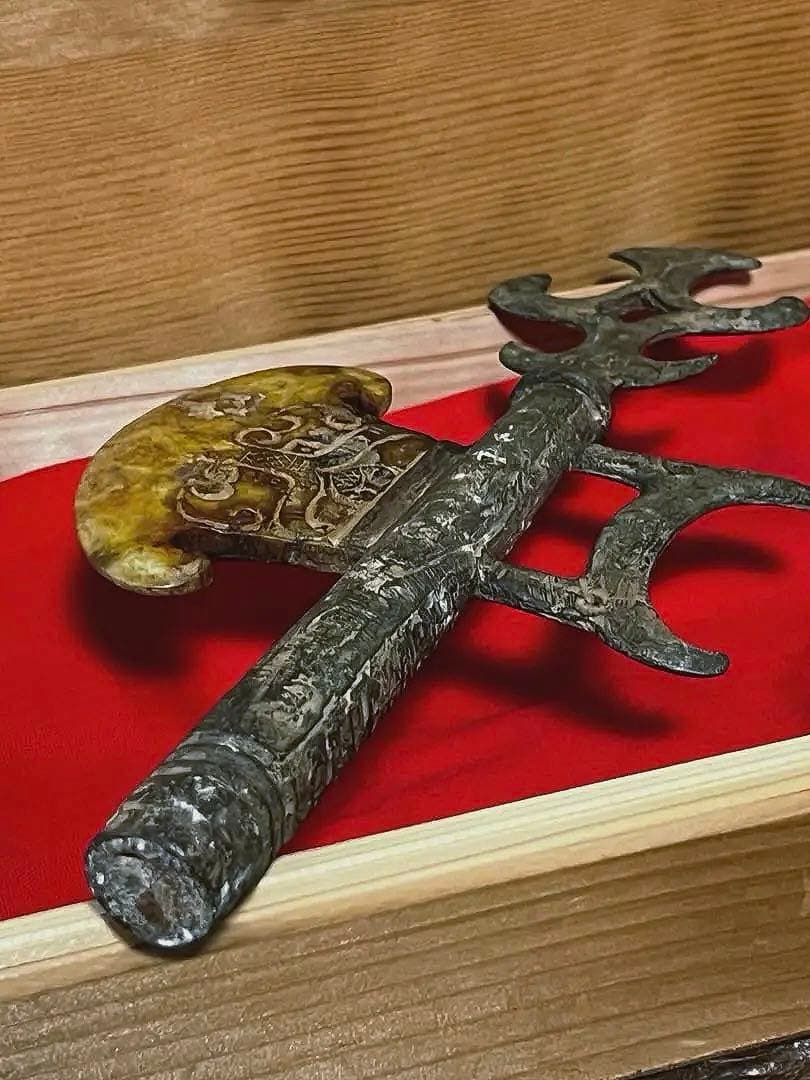 中国美術 時代 古銅 玉刃斧 箱付き