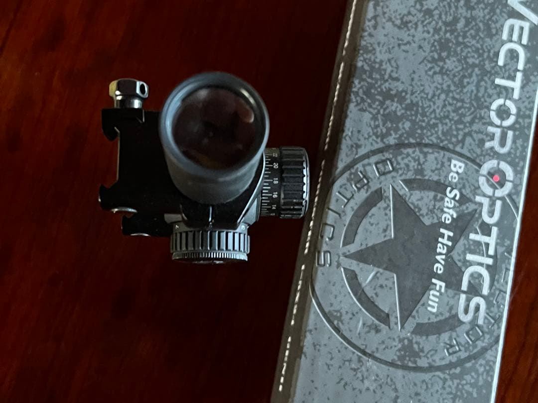 スコープVector Optics Forester 1-5x24 GenII